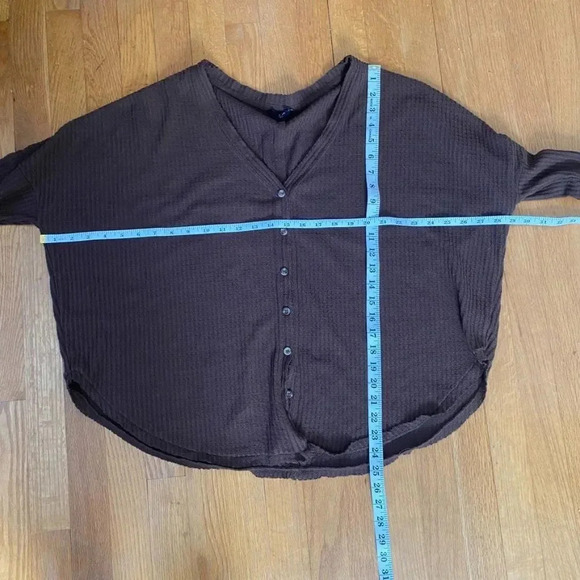 Out From Under Urban Outfitters Oversized Thermal Button Top - Picture 12 of 12